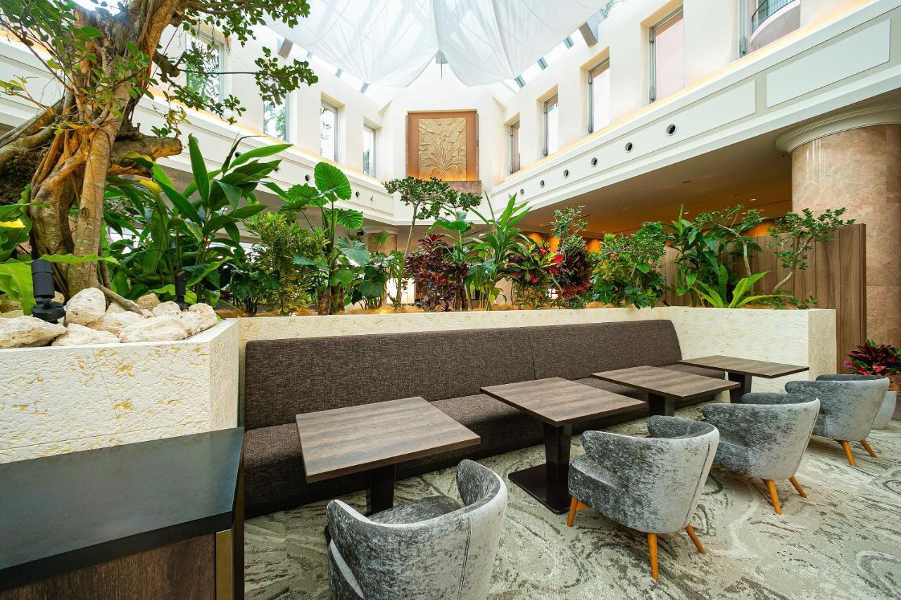 Premium Suite mit Panoramablick auf das Meer und Club Lounge